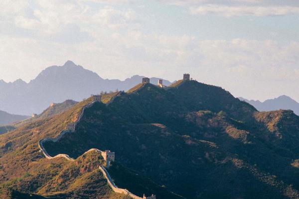 Casual Great Wall of China... very casual ⛰ ••••••••••••••• #beijing #china #landscapes #wanderlust #worldcaptures #travel #explore