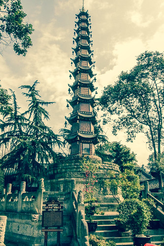 Wenshu Monastry- Chengdu, China-5.jpg