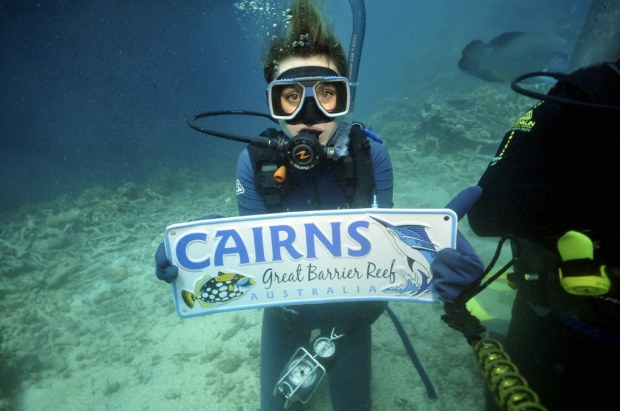 Scuba Diving, Great Barrier Reef : Cairns, Australia