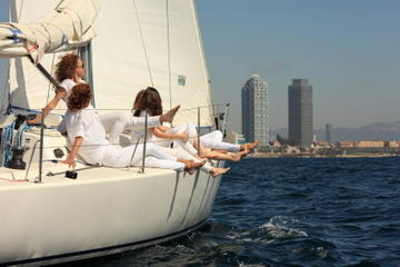 small-group-barcelona-sailing-trip-in-barcelona-138100